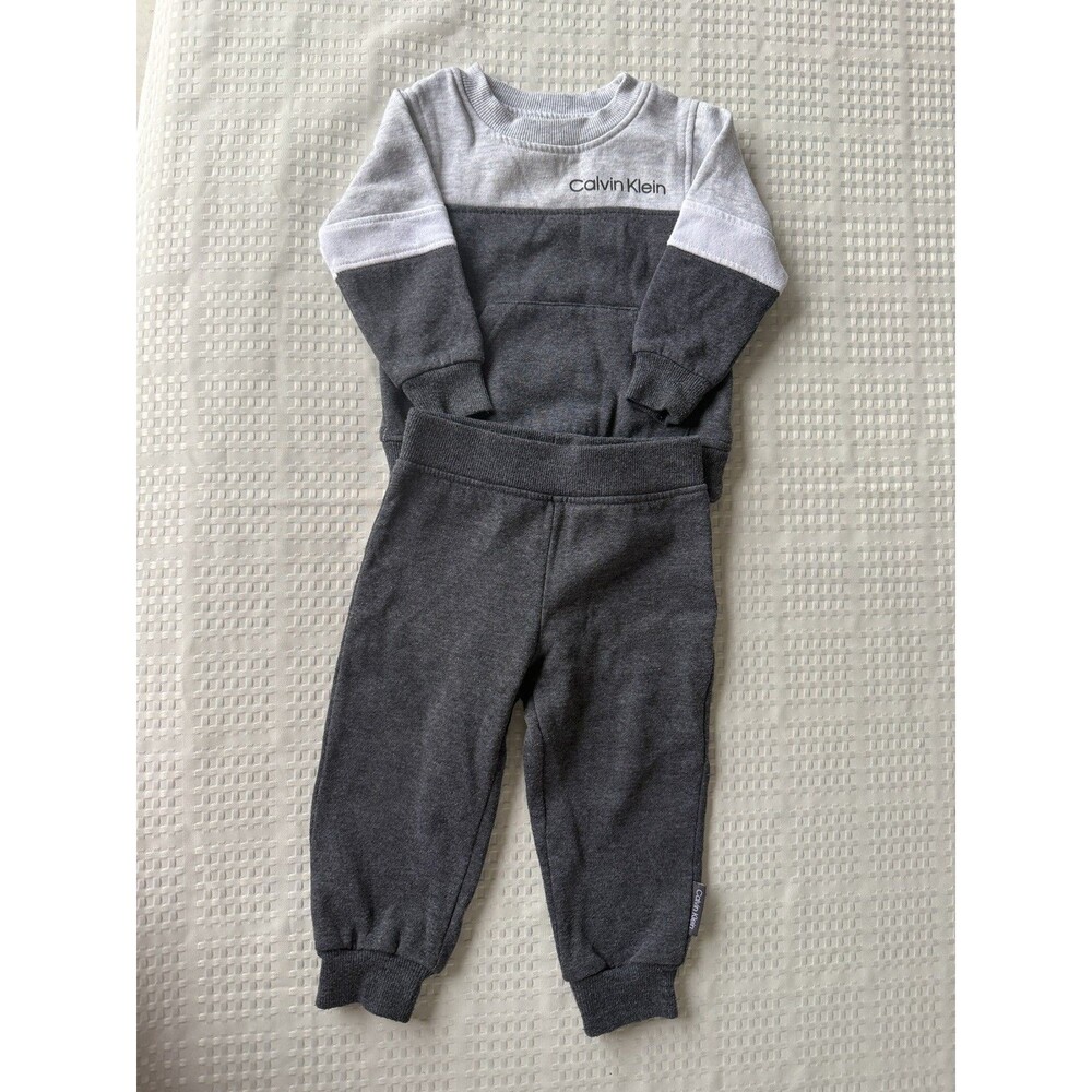 Calvin Klein boys 2 Pieces Hooded Jog Set Pants Set 18 Months Grey.
